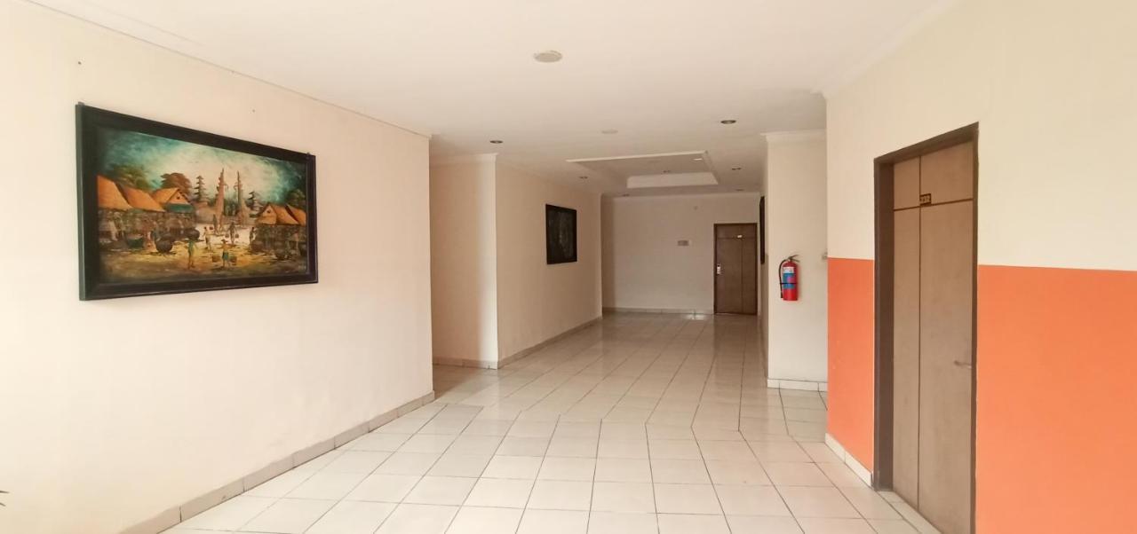 Votel Hotel Tulungagung Dış mekan fotoğraf