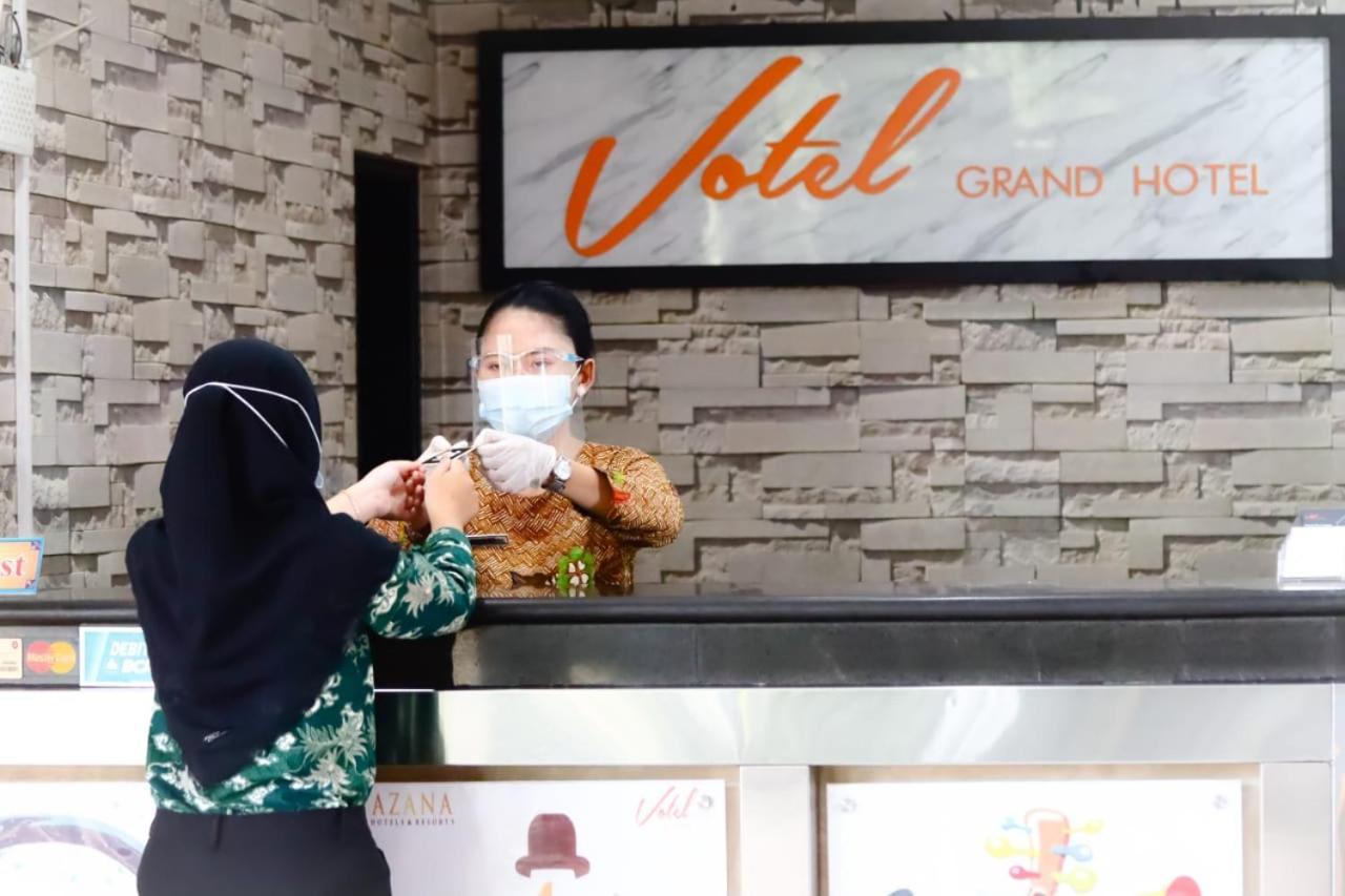 Votel Hotel Tulungagung Dış mekan fotoğraf