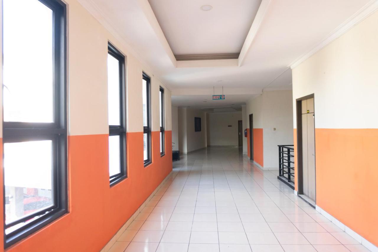Votel Hotel Tulungagung Dış mekan fotoğraf