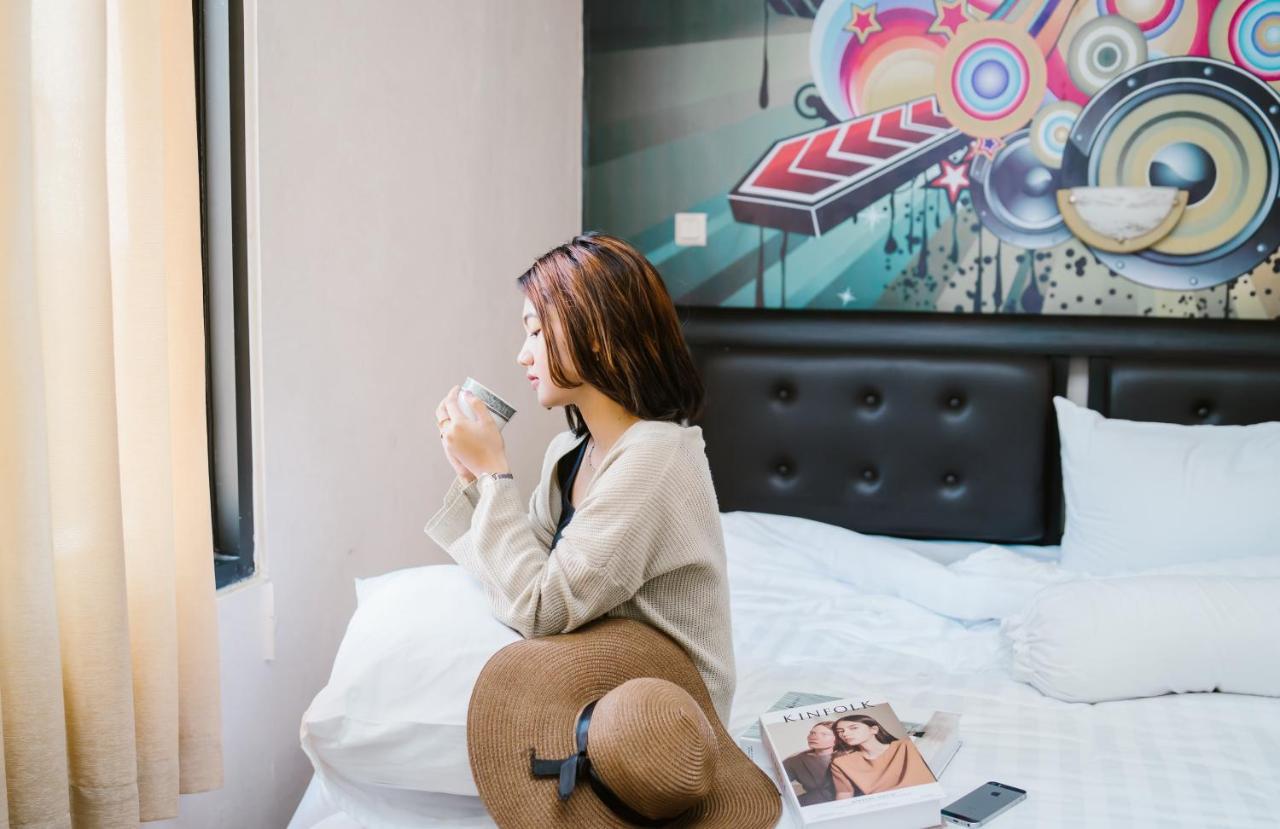 Votel Hotel Tulungagung Dış mekan fotoğraf