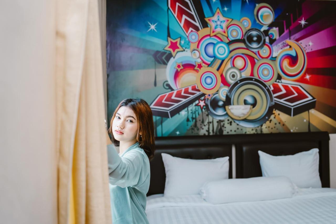Votel Hotel Tulungagung Dış mekan fotoğraf