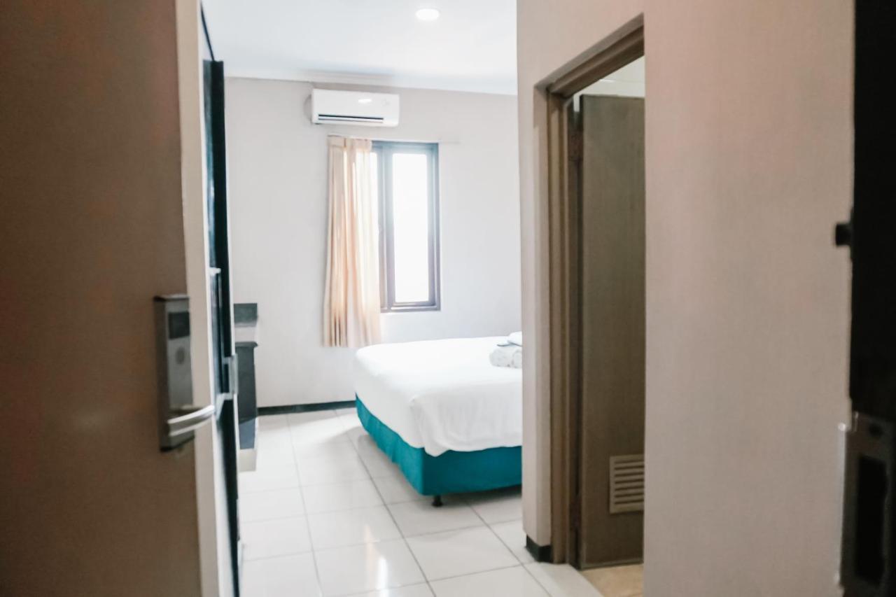 Votel Hotel Tulungagung Dış mekan fotoğraf
