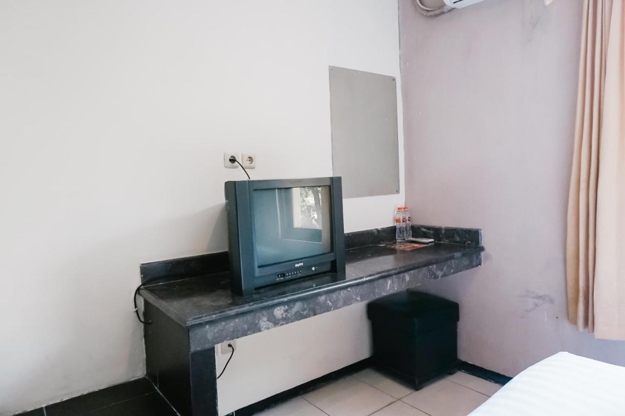 Votel Hotel Tulungagung Dış mekan fotoğraf